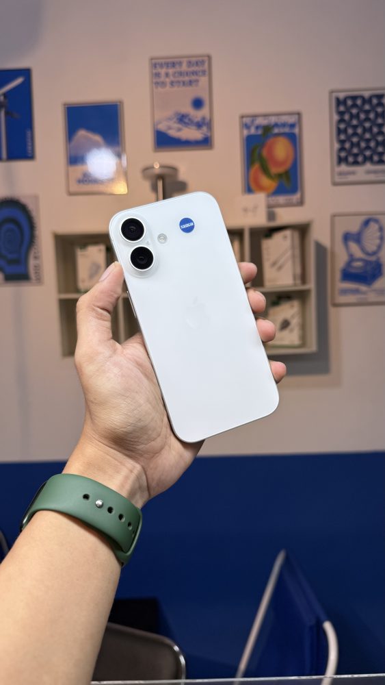 Iphone 16 128gb putih second resmi iBox